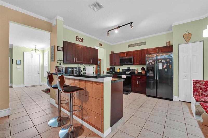 Image 8 of 41 For 15021 18th St