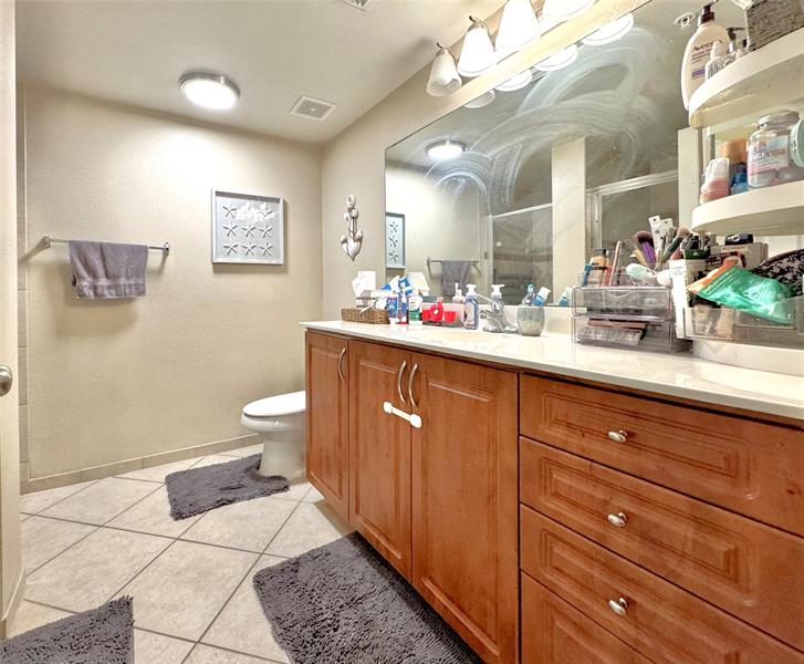 Image 16 of 17 For 6510 Emerald Dunes Dr  301