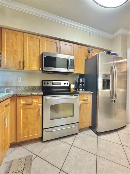 Image 8 of 17 For 6510 Emerald Dunes Dr  301