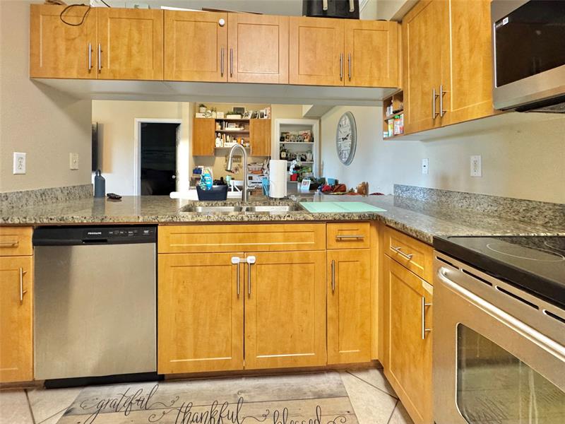 Image 9 of 17 For 6510 Emerald Dunes Dr  301