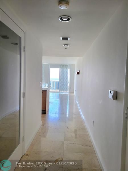 Image 12 of 24 For 1850 Ocean Dr  4406