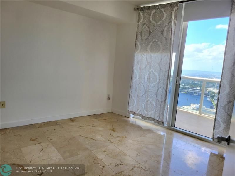 Image 7 of 24 For 1850 Ocean Dr  4406