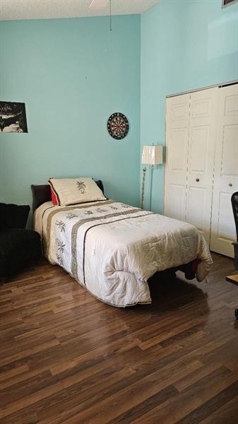 Image 10 of 15 For 11668 20th Dr  11668