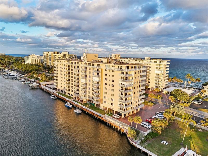 Image 5 of 39 For 1050 Hillsboro Mile  406w