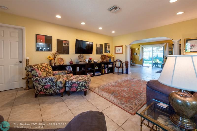 Image 4 of 28 For 3981 Coconut Creek Blvd