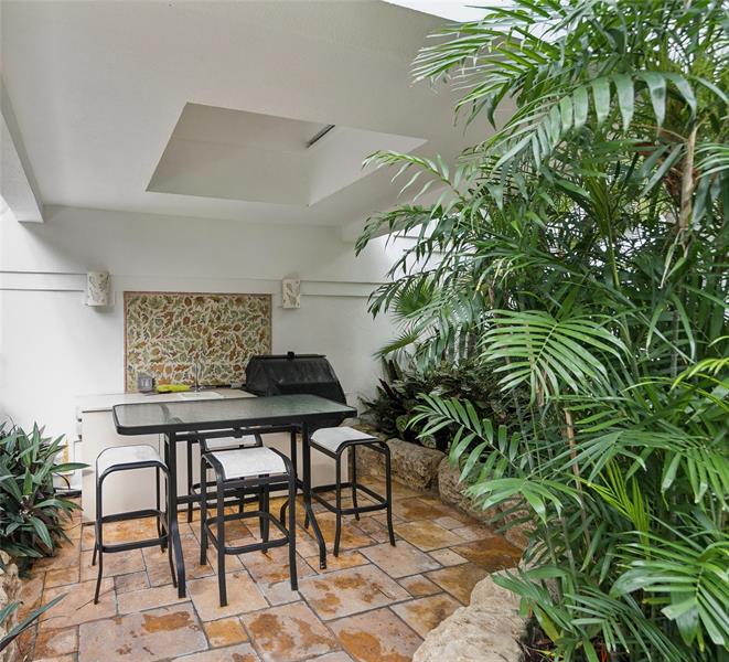 Image 13 of 60 For 2494 Ocean Blvd  F