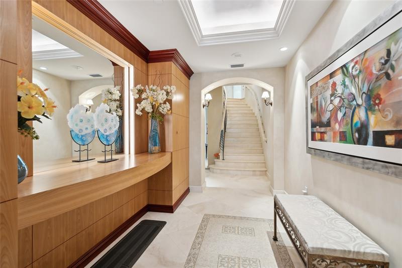 Image 2 of 60 For 2494 Ocean Blvd  F