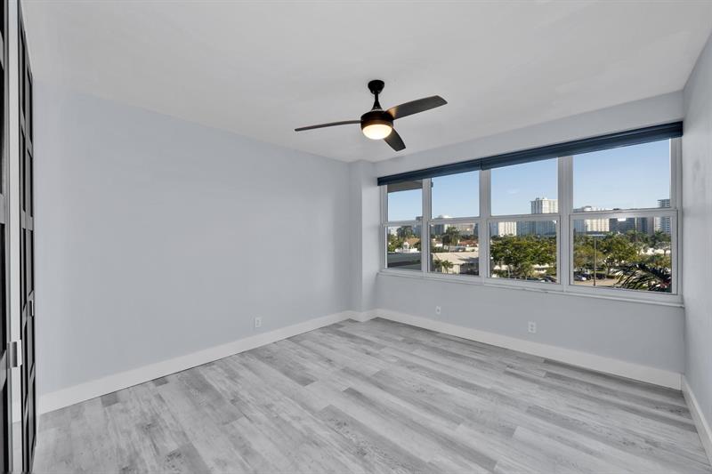 Image 13 of 29 For 3200 36th St  509
