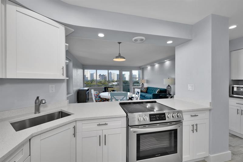 Image 3 of 29 For 3200 36th St  509