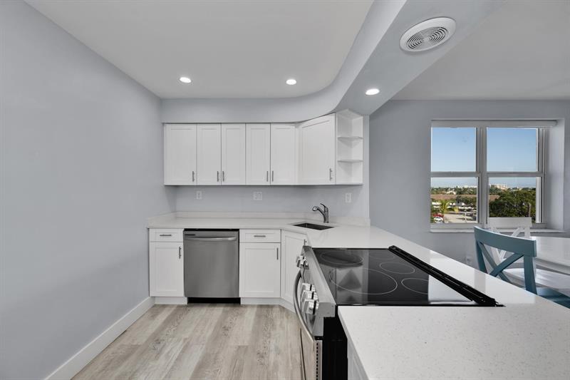 Image 6 of 29 For 3200 36th St  509