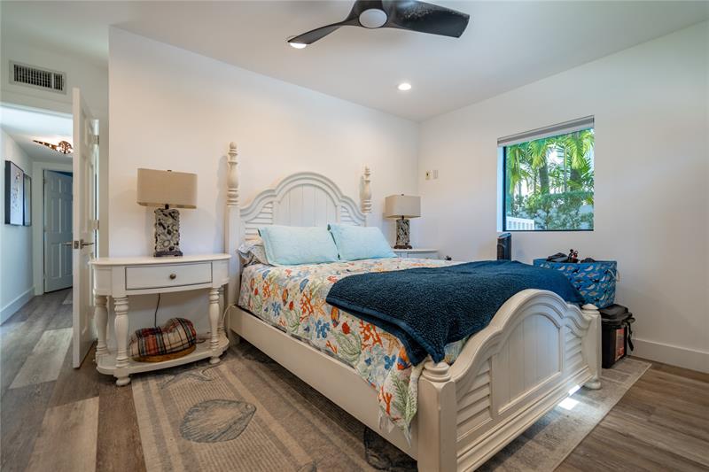 Image 22 of 68 For 2817 26th Ct