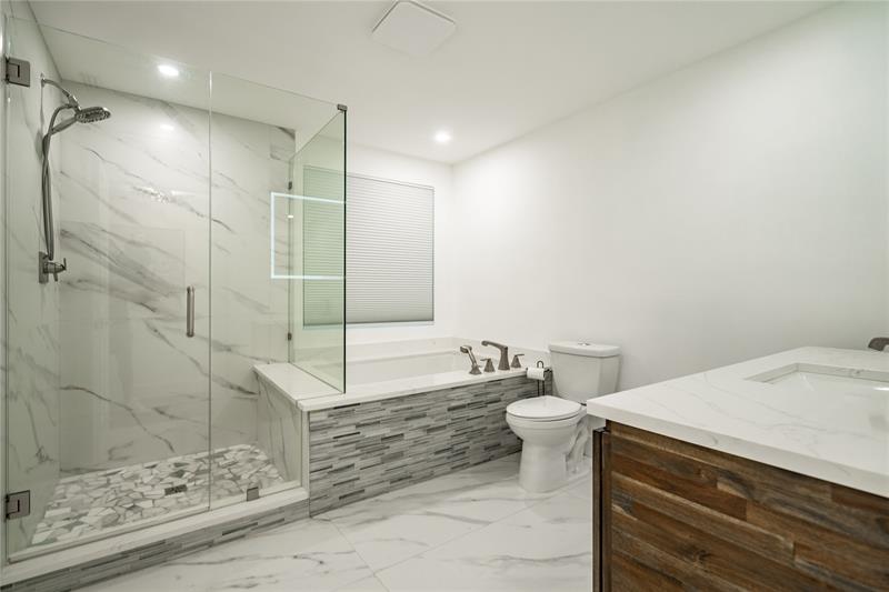 Image 23 of 68 For 2817 26th Ct