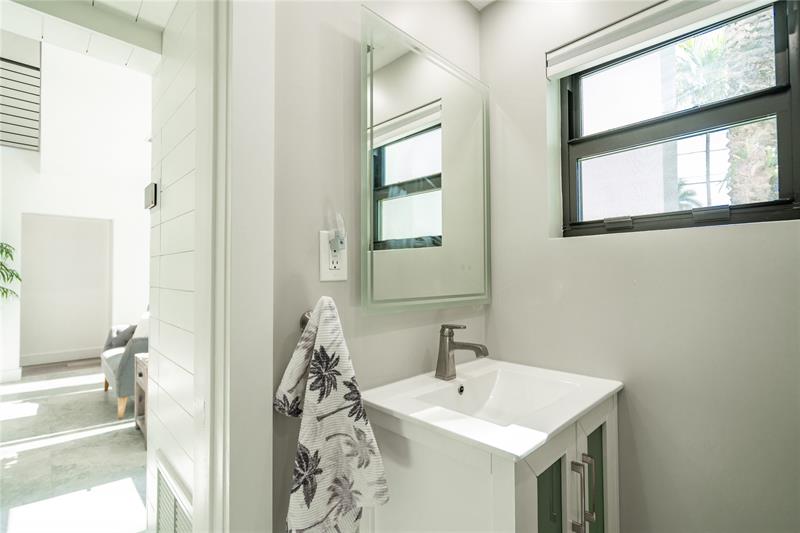 Image 26 of 68 For 2817 26th Ct