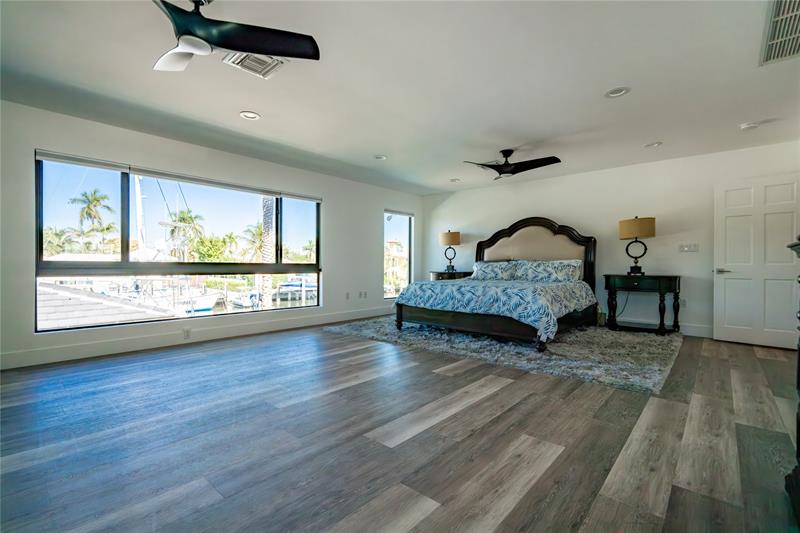 Image 31 of 68 For 2817 26th Ct