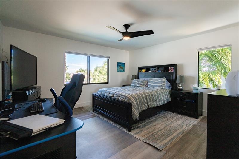 Image 44 of 68 For 2817 26th Ct