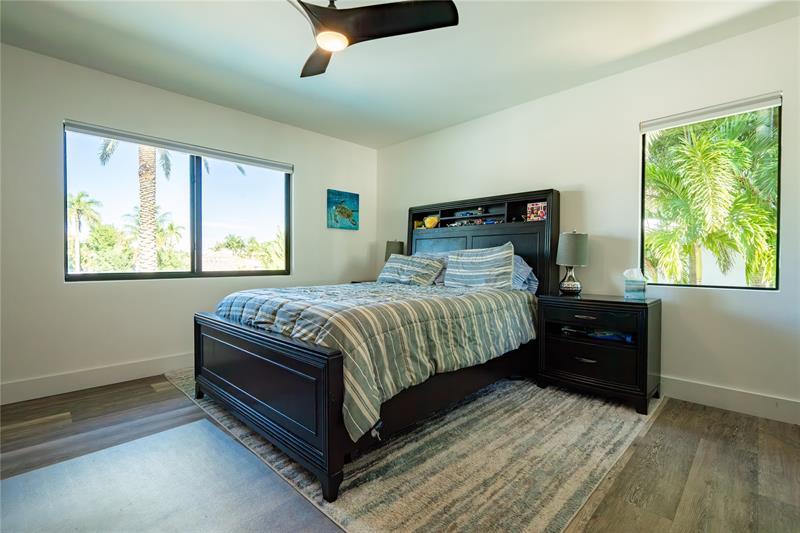 Image 45 of 68 For 2817 26th Ct