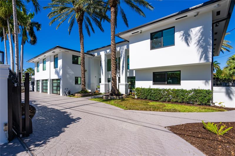 Image 9 of 68 For 2817 26th Ct
