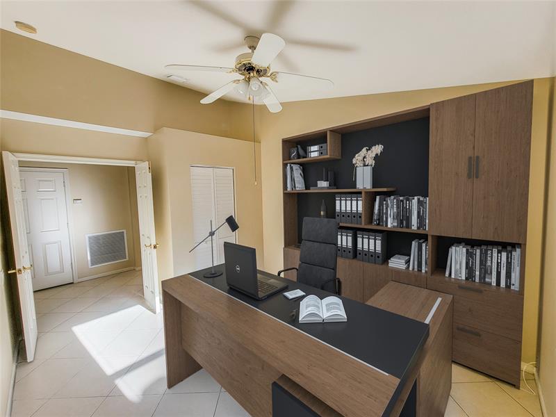 Image 15 of 22 For 5065 Glenville Dr