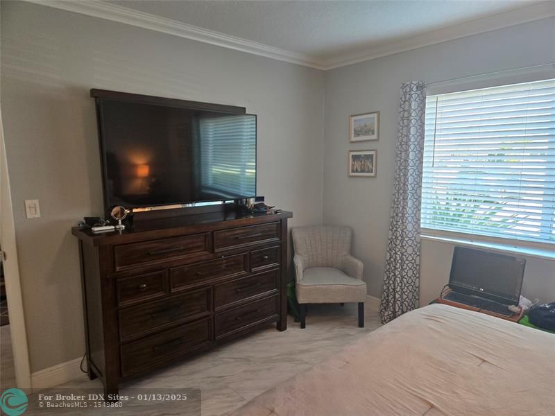 Image 10 of 22 For 669 Oakland Park Blvd  104-b