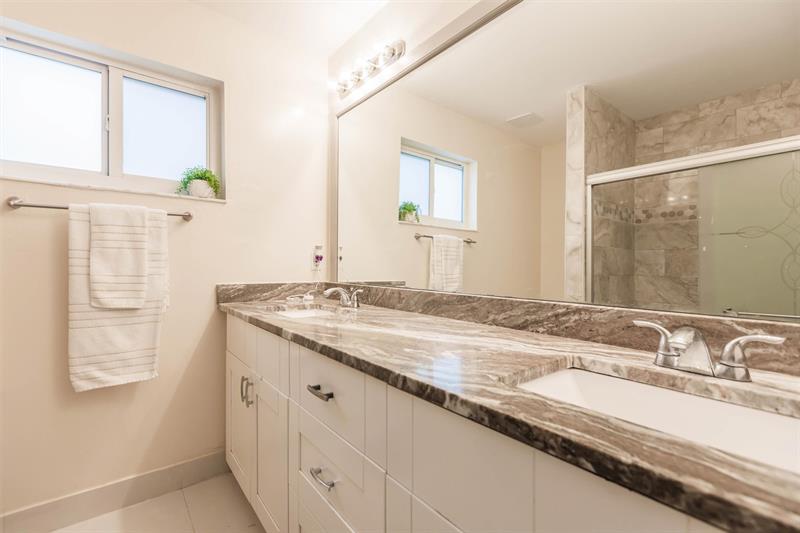 Image 31 of 42 For 5095 Rosen Blvd
