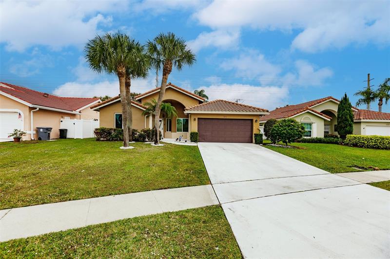 Image 5 of 42 For 5095 Rosen Blvd