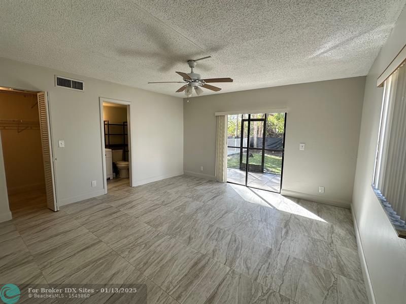 Image 7 of 27 For 3162 Coral Springs Dr  4