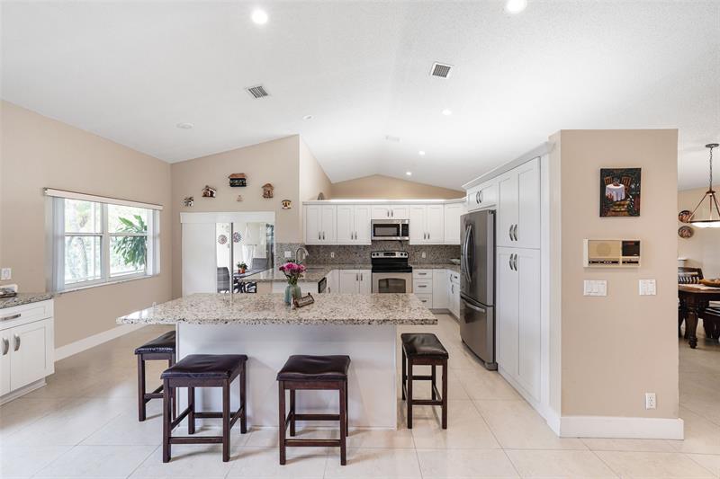 Image 21 of 52 For 1743 103rd Ln