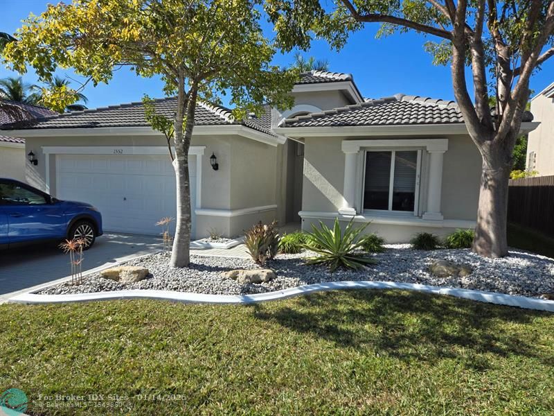 Listing Details for 1552 186th Ave, Pembroke Pines, FL 33029