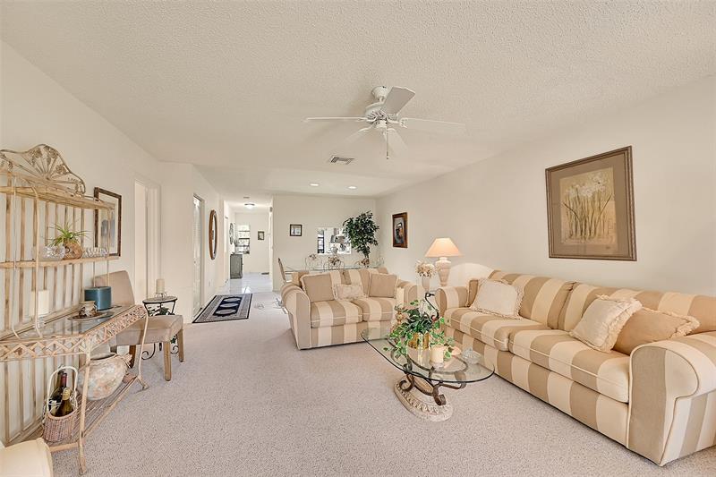 Image 11 of 30 For 9272 Vista Del Lago  28f