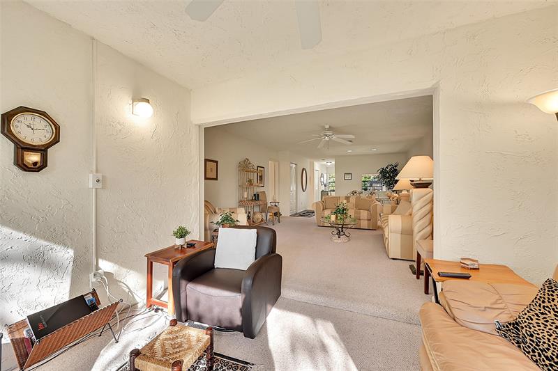 Image 14 of 30 For 9272 Vista Del Lago  28f