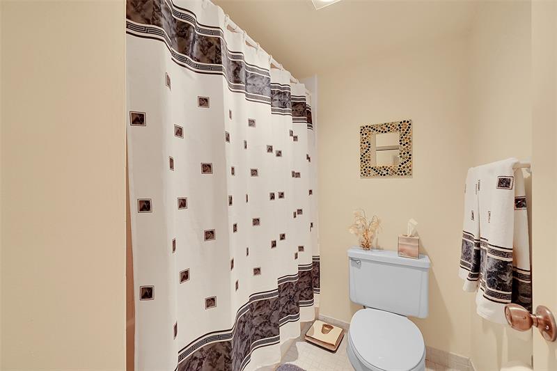 Image 30 of 30 For 9272 Vista Del Lago  28f