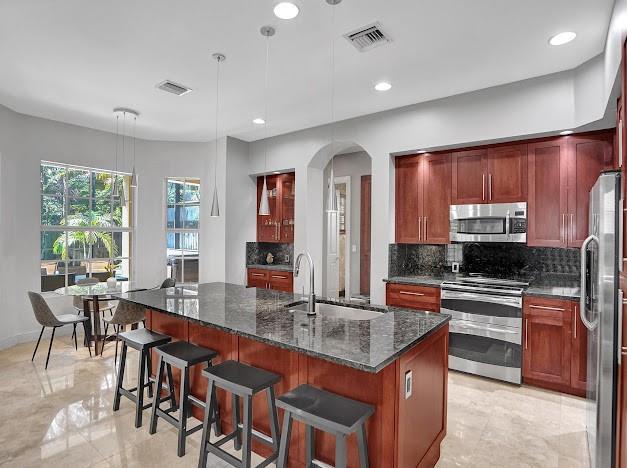 Image 14 of 82 For 132 21st Ct  