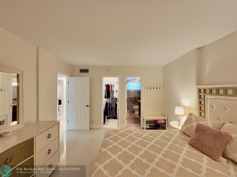 Image 16 of 17 For 1333 Hallandale Beach Blvd  106