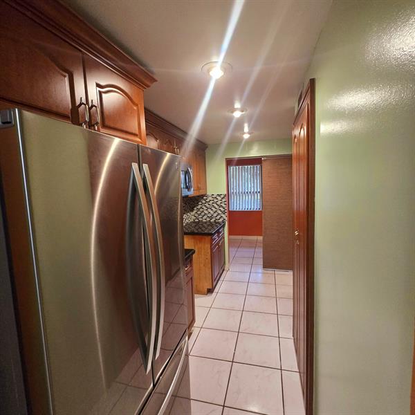 Image 17 of 28 For 7401 16th St  106a