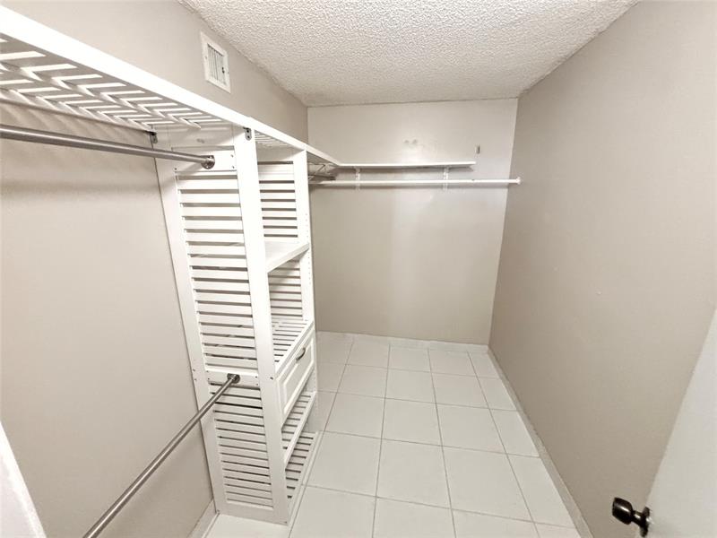 Image 21 of 28 For 7401 16th St  106a