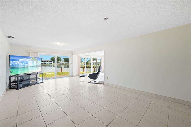 Image 15 of 16 For 248 4th Ave  