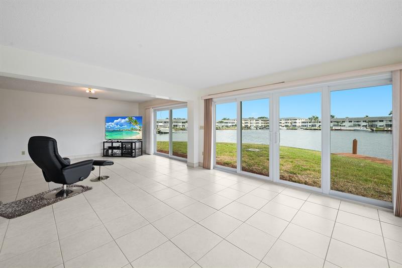 Image 8 of 16 For 248 4th Ave  
