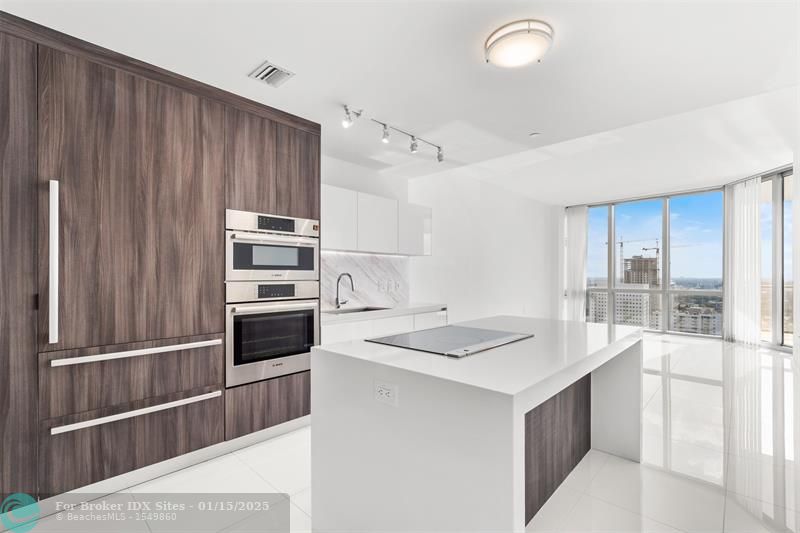 Details for 851 1st Ave  2506, Miami, FL 33132