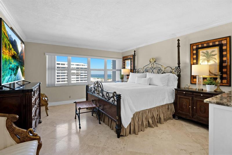 Image 12 of 15 For 2100 Ocean Dr  15b