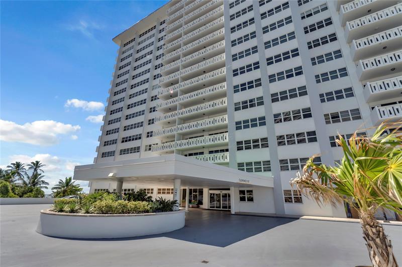 Image 3 of 15 For 2100 Ocean Dr  15b