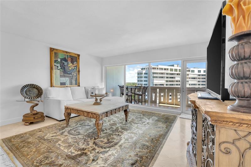 Image 9 of 15 For 2100 Ocean Dr  15b