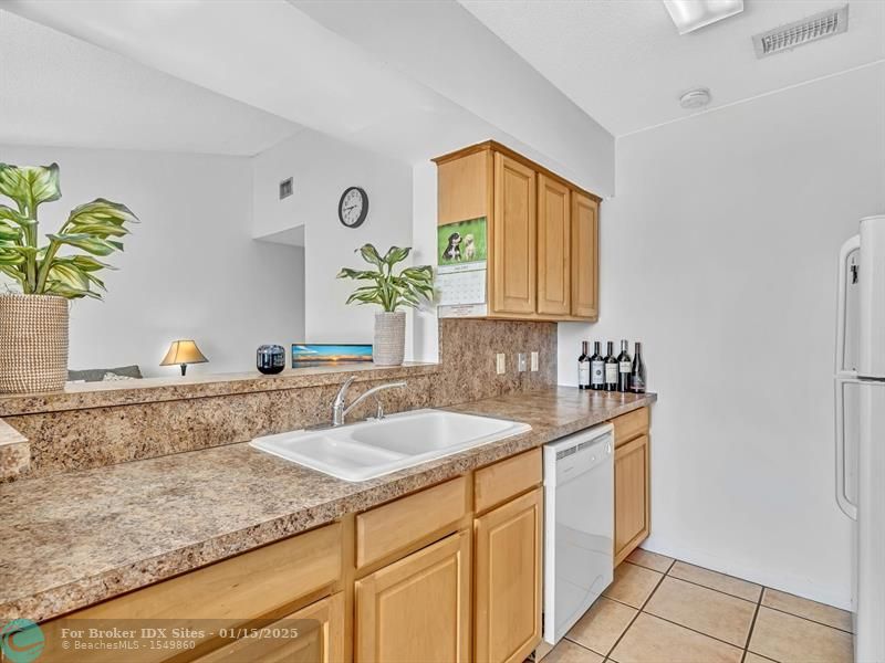 Image 16 of 55 For 815 Boynton Beach Blvd  6-202