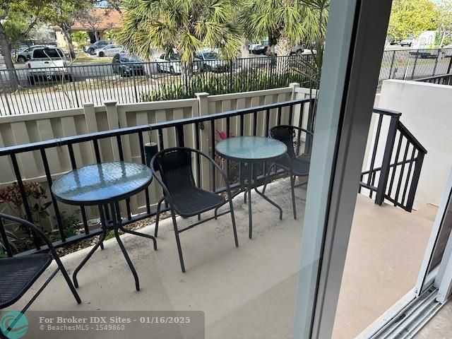 Image 11 of 42 For 5555 Ocean Boulevard