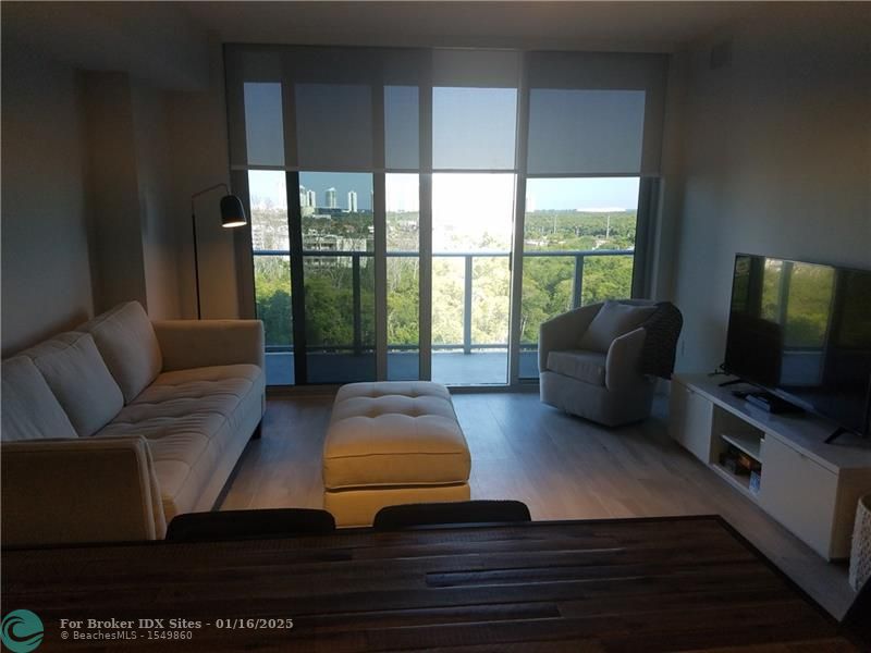 Image 12 of 45 For 16385 Biscayne Blvd  1018