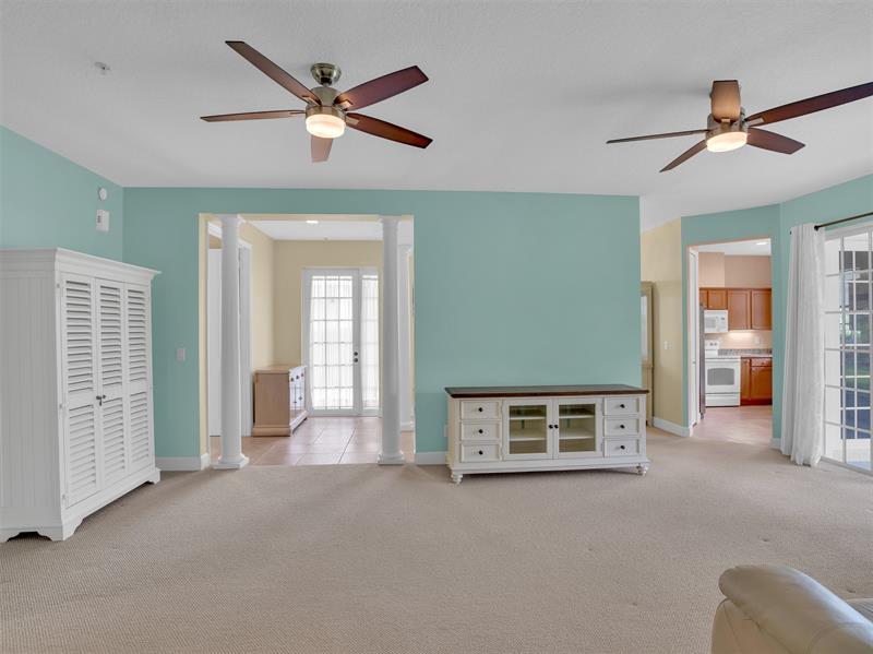 Image 10 of 33 For 2340 Water Oak Ct  211
