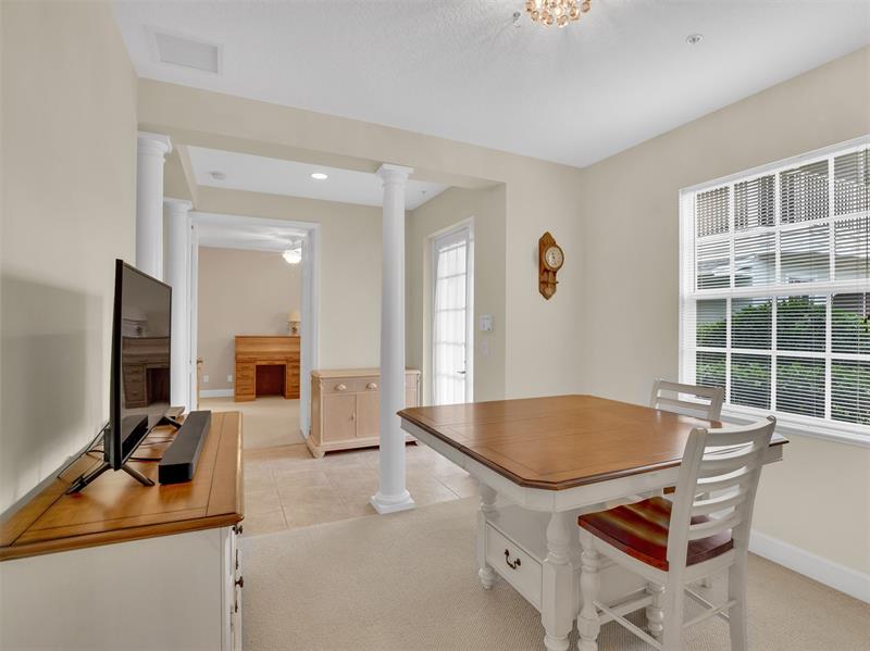 Image 7 of 33 For 2340 Water Oak Ct  211