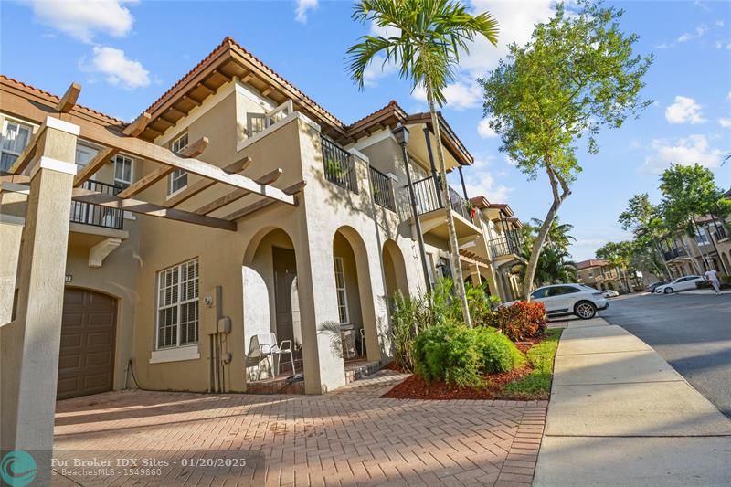 Details for 6927 Julia Gardens Dr, Coconut Creek, FL 33073