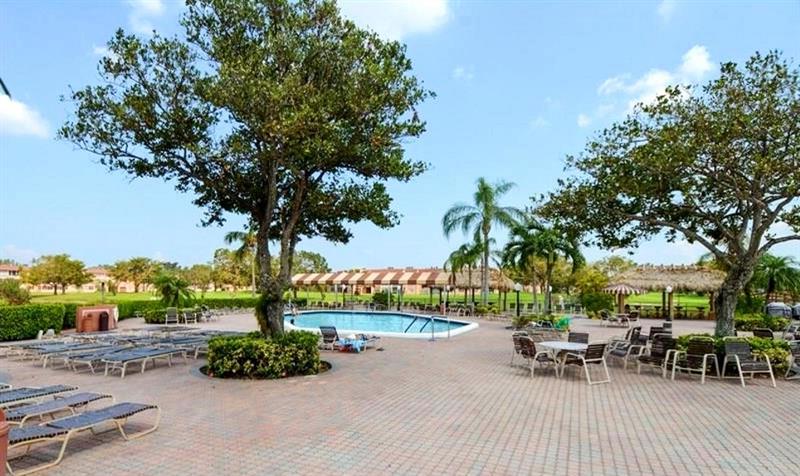 Image 22 of 29 For 2900 Sunrise Lakes Dr  106