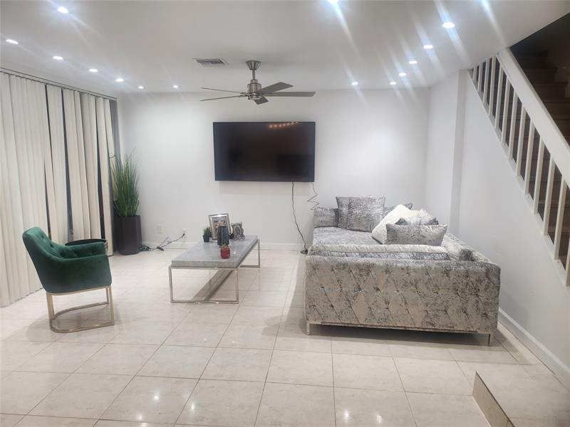 Image 10 of 16 For 832 81st Ave  5