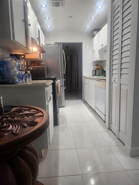 Image 7 of 16 For 832 81st Ave  5